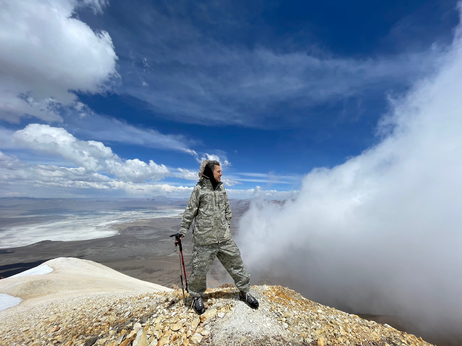 Persona en la cima del Pichupichu