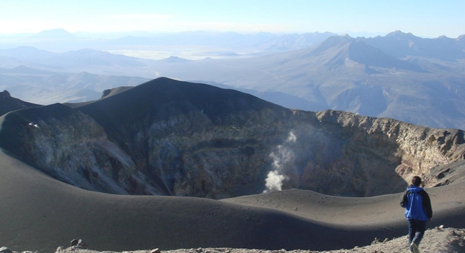 Crater Volcan Misti