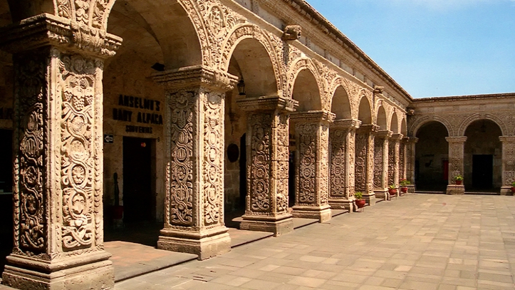 Portales de Arequipa