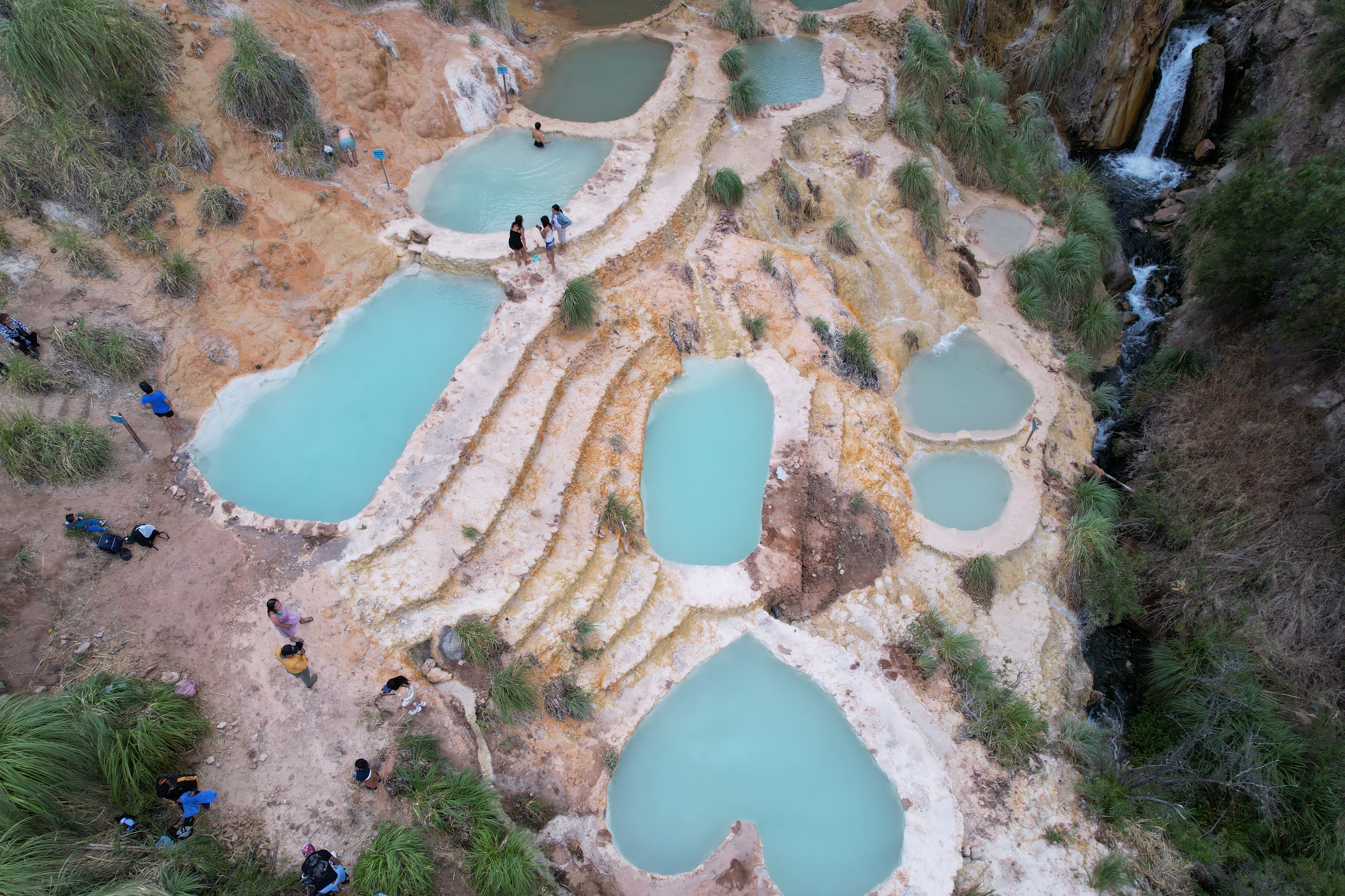 Piscinas color turquesa