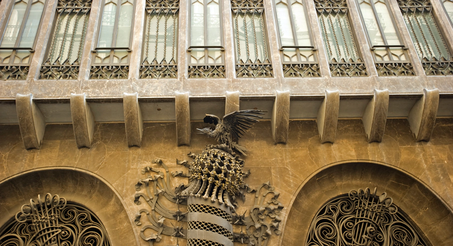 Free Tour por el Raval en Barcelona Palau Güell