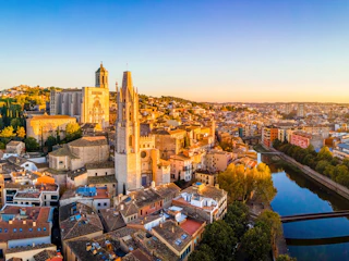 Imagen Excursión a Girona, Figueres y Cadaqués en Barcelona Catedral de Girona