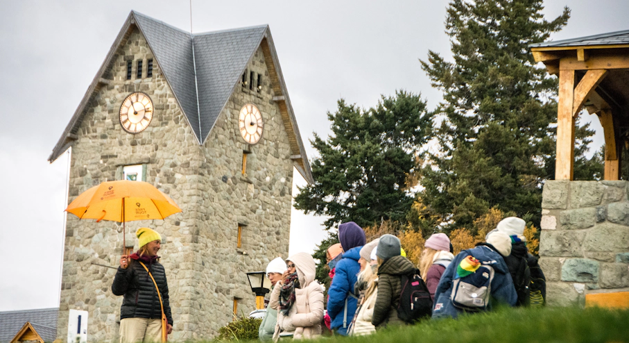Centro Cívico Personas en Centro Cívico de Bariloche