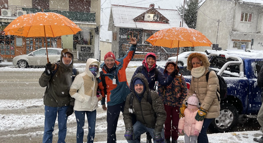 Walking tour Turistas bajo la nieve en walking tour
