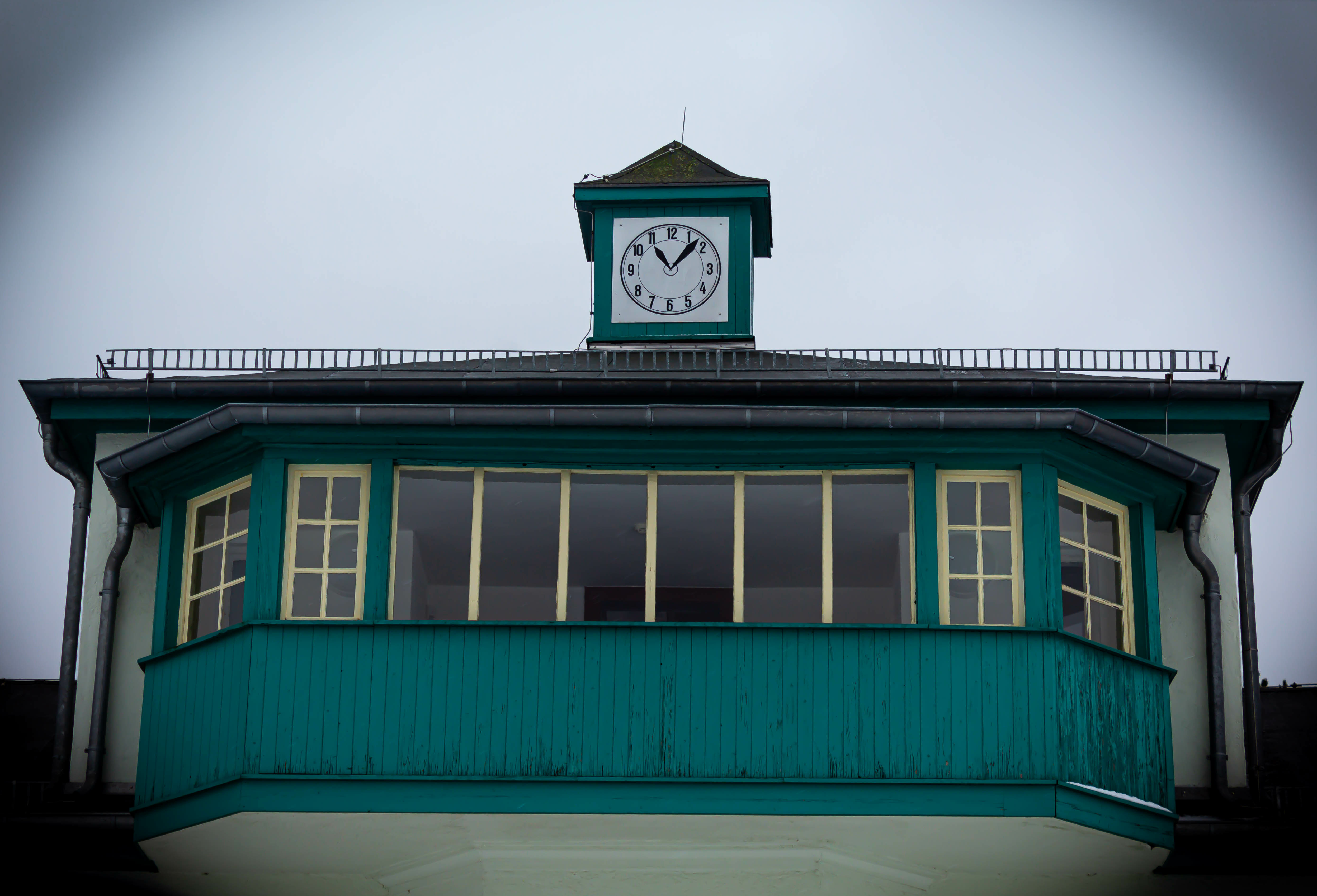 Reloj en campo de concentración