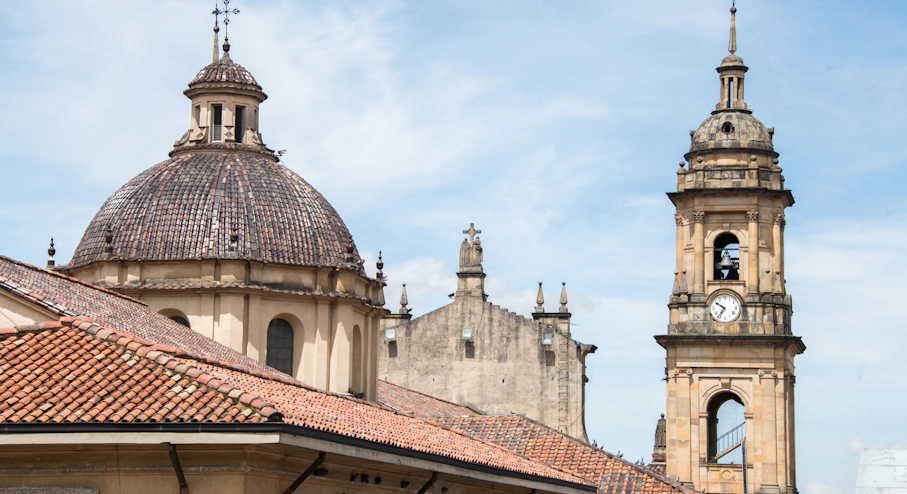 Free Tour Centro Histórico y La Candelaria en Bogotá Basílica Metropolitana de Bogotá