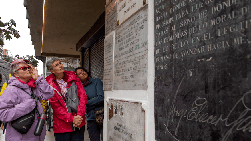 Personas en Tour Guerra y Paz 