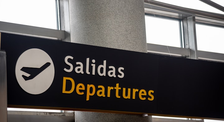 Letrero en aeropuerto