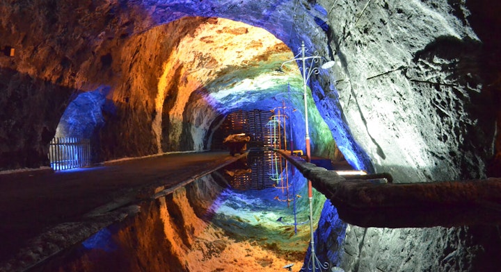 Camino en mina de Sal De Nemocón