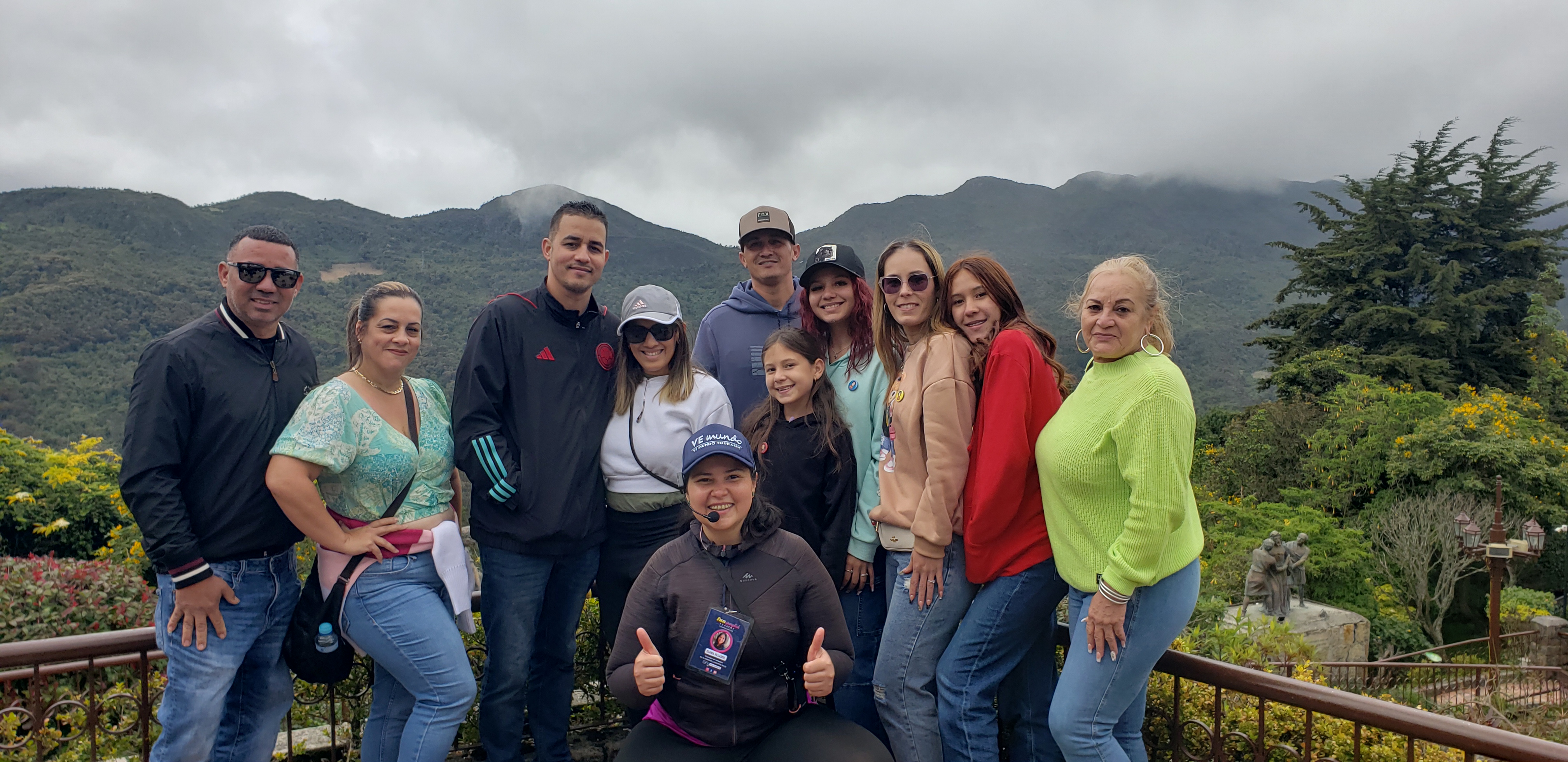 Personas en el Free Tour Monserrate