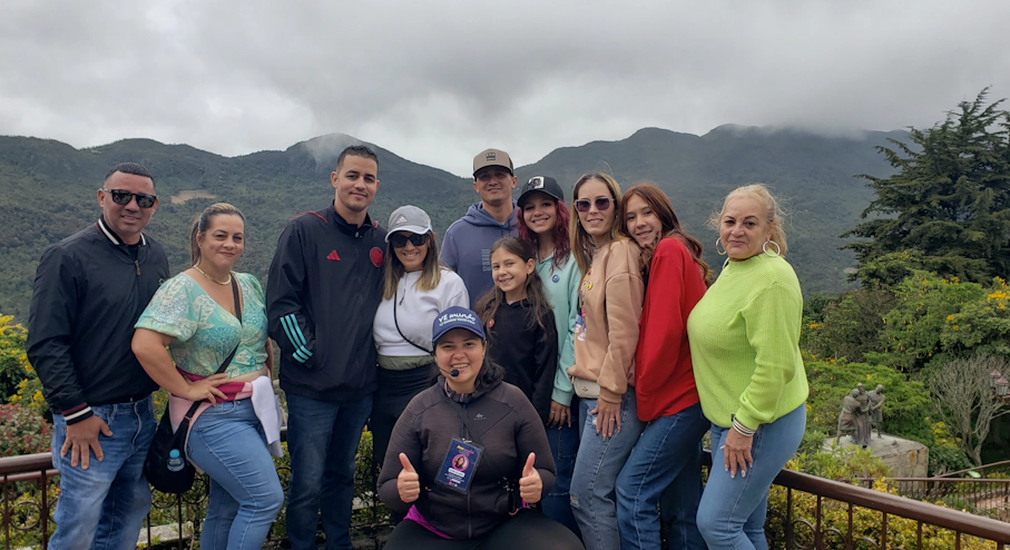 Foto Free Tour Monserrate en Bogotá Personas en el Free Tour Monserrate