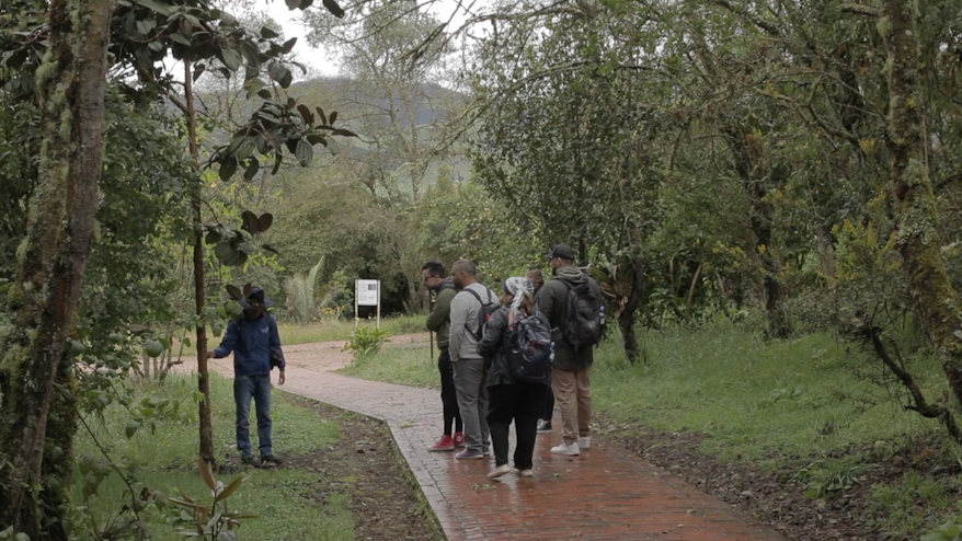 Personas en un tour en Guatavita