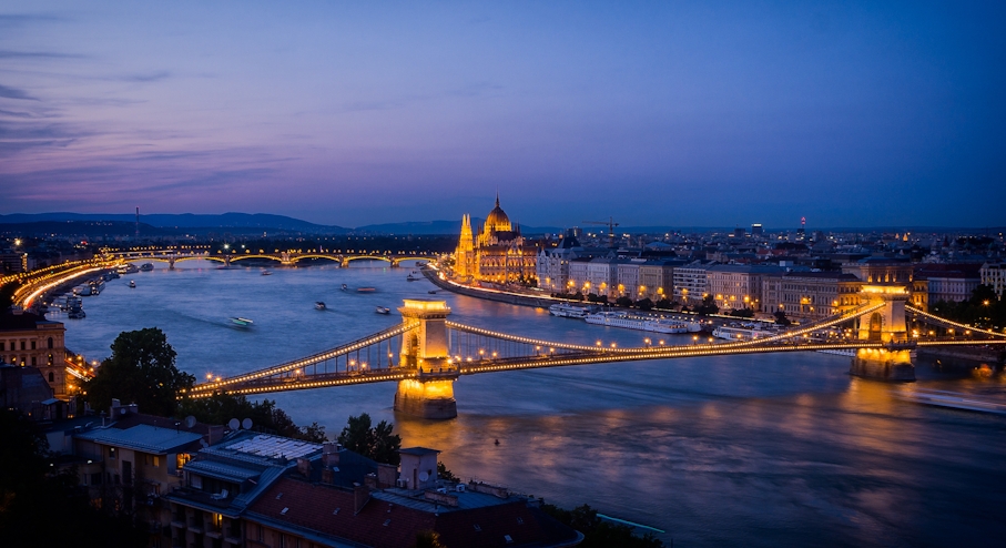 Danubio en la noche