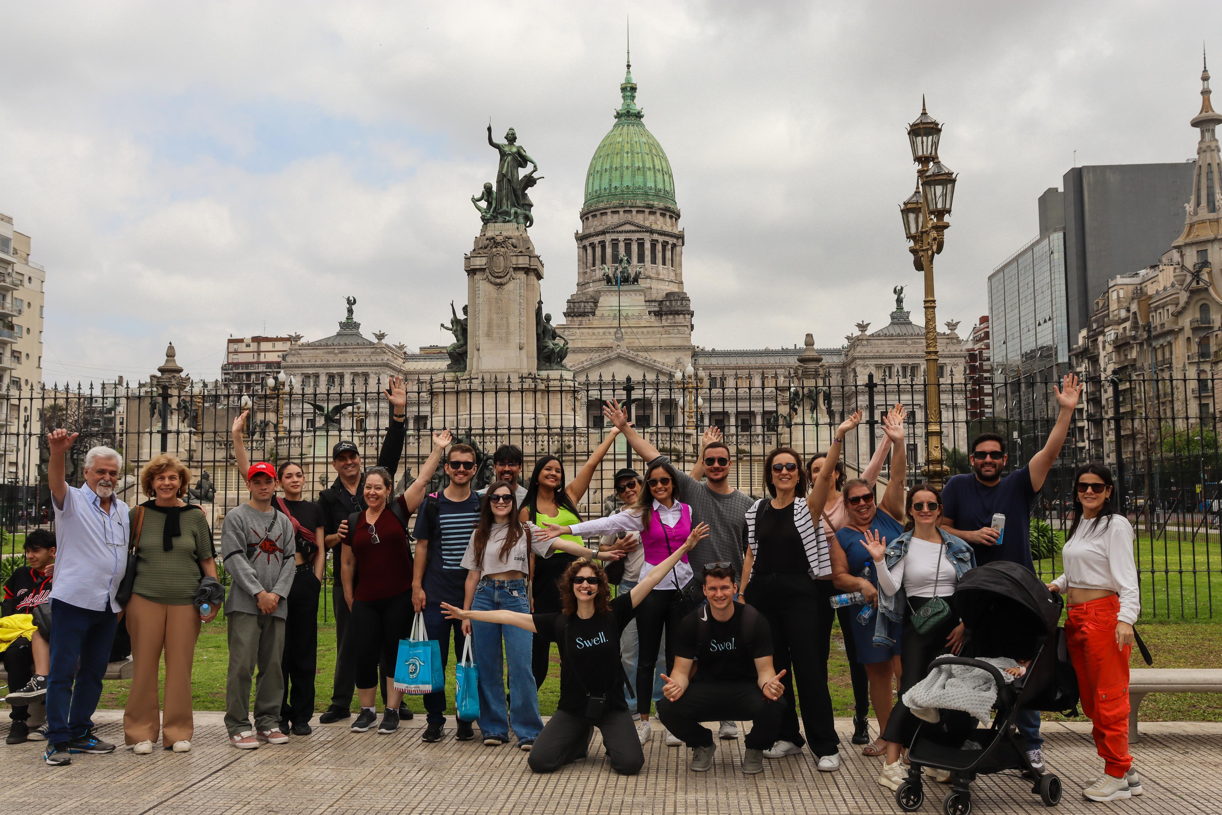 Personas en Plaza del Congreso