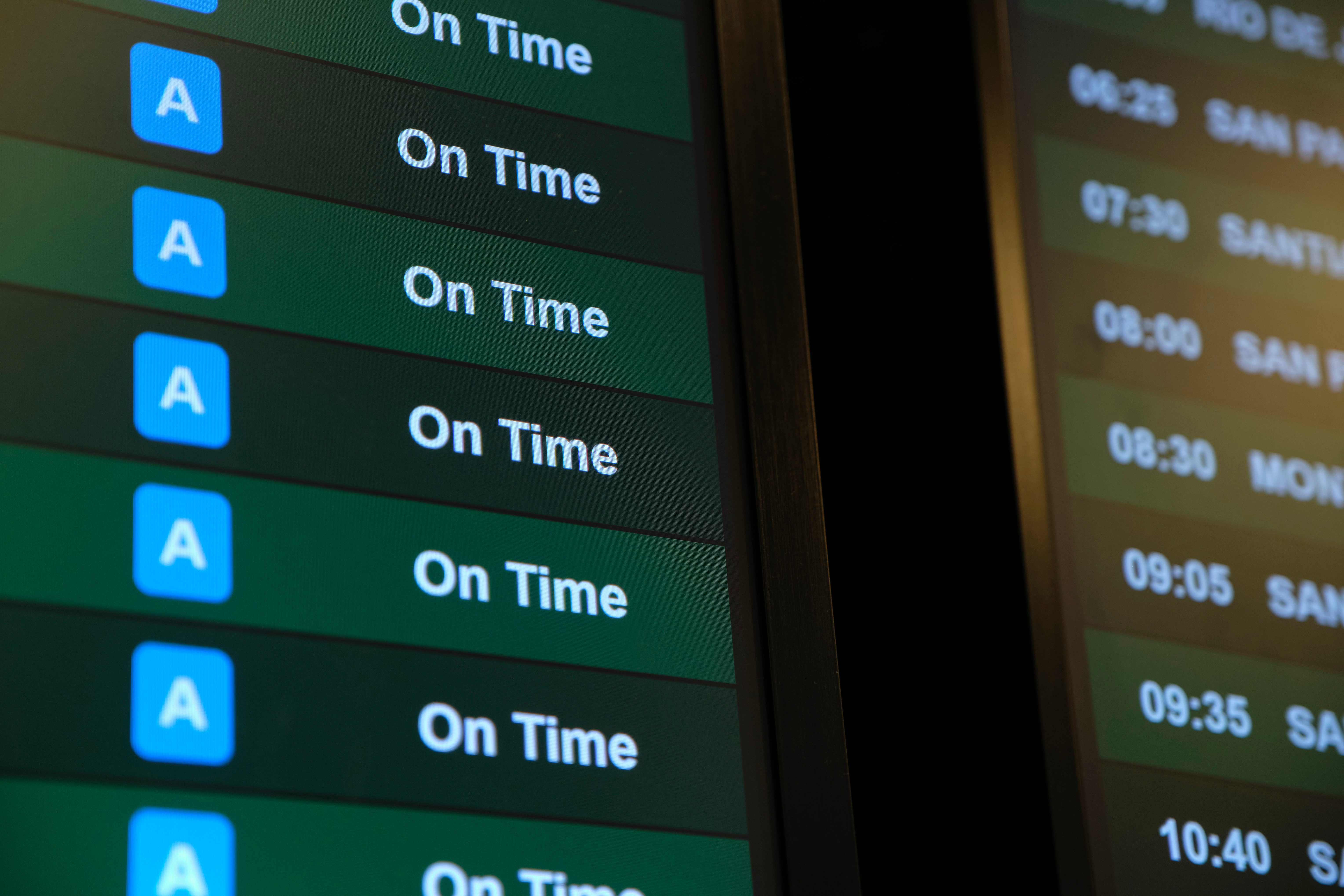 Pantalla de aeropuerto