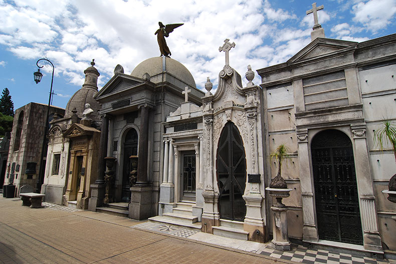 Mausoleos en Cementerio de la Recoleta