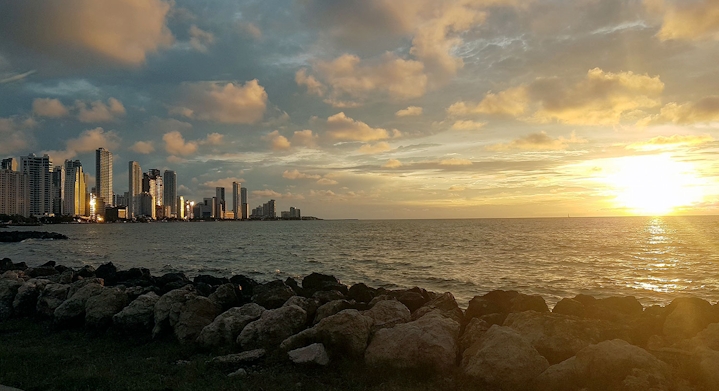 Entardecer de Catamarã