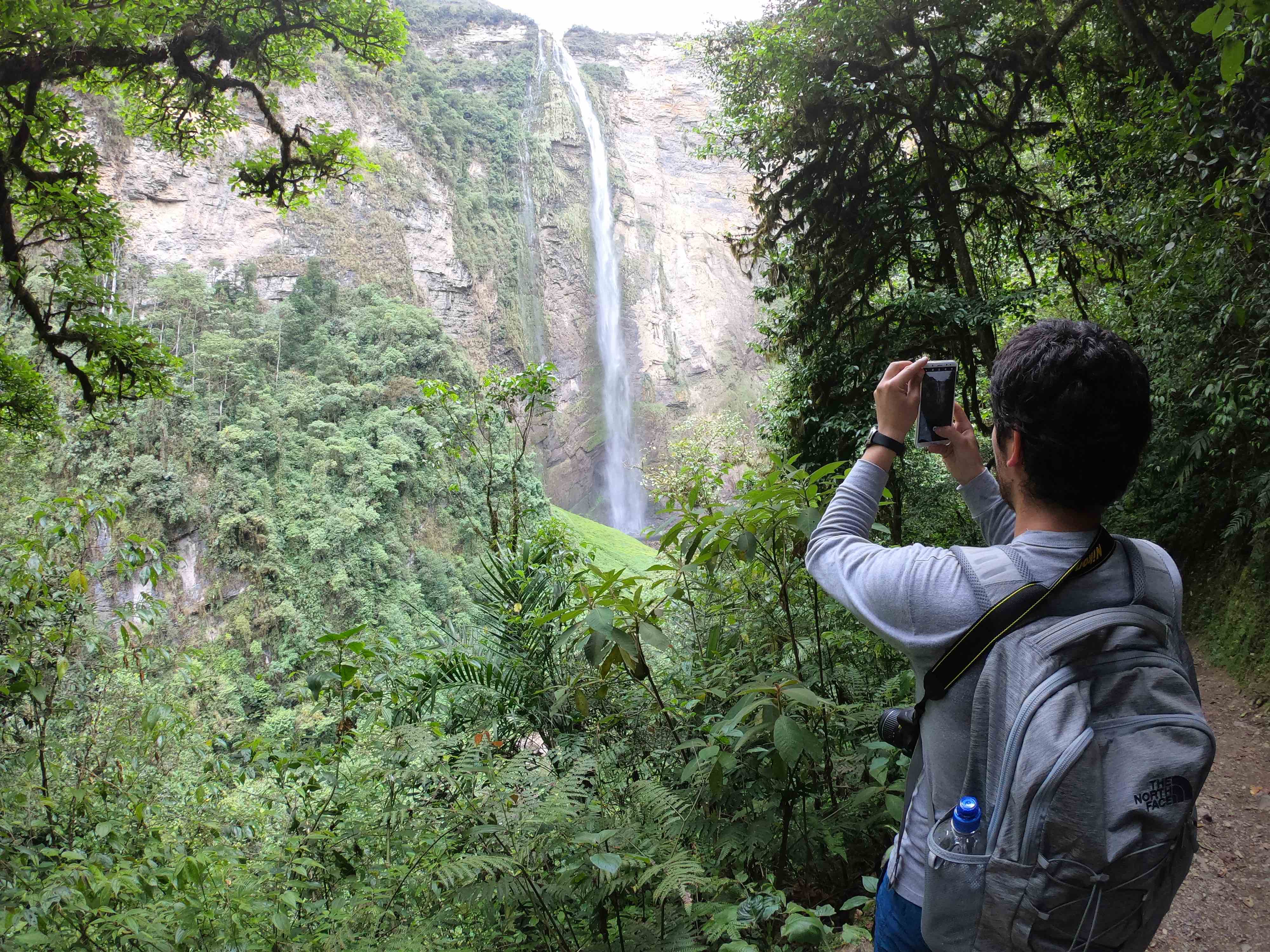 Paisaje del bosque tropical del Perú