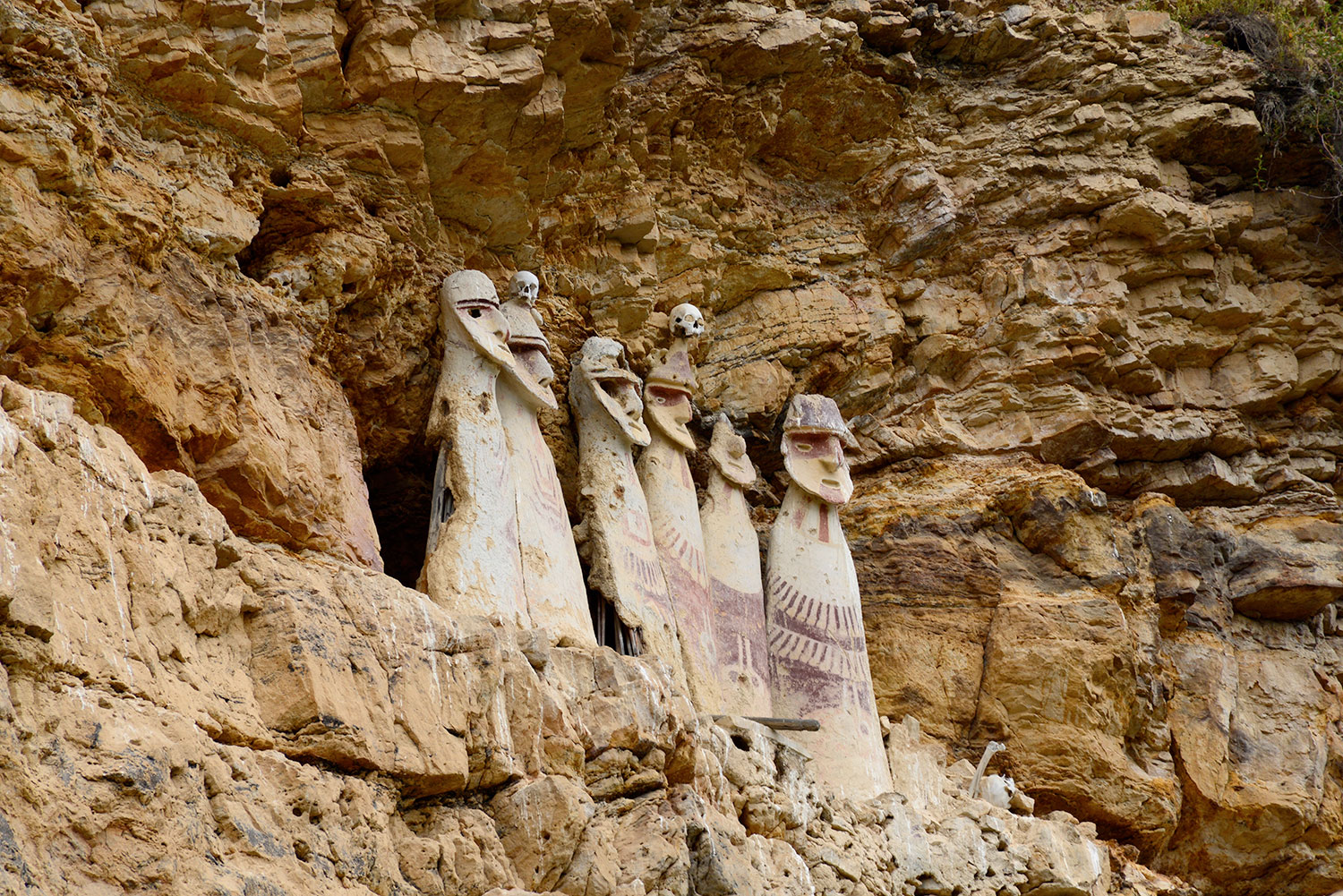 Sarcófagos de Karajía