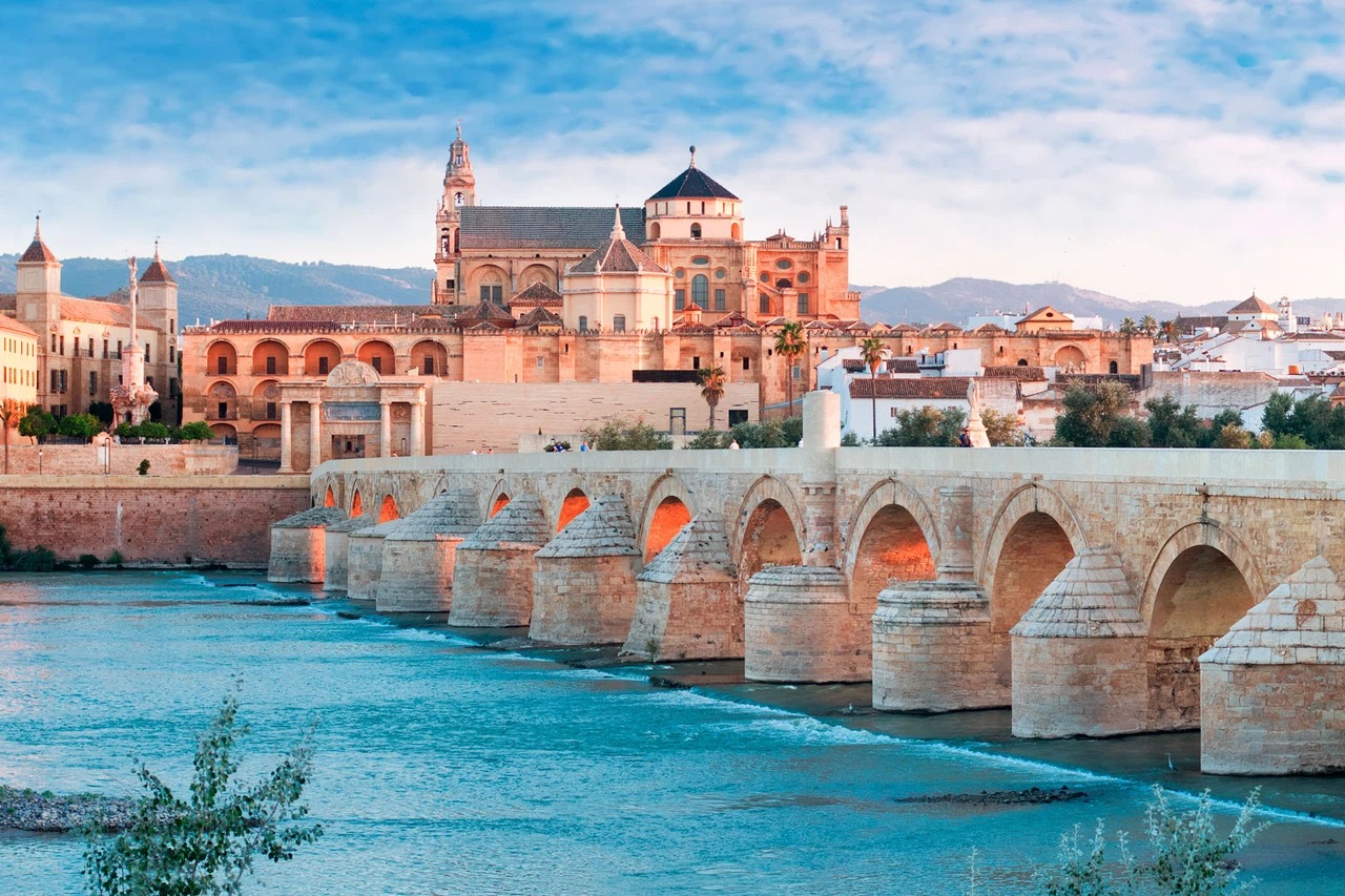 Puente Romano y Mezquita Catedal