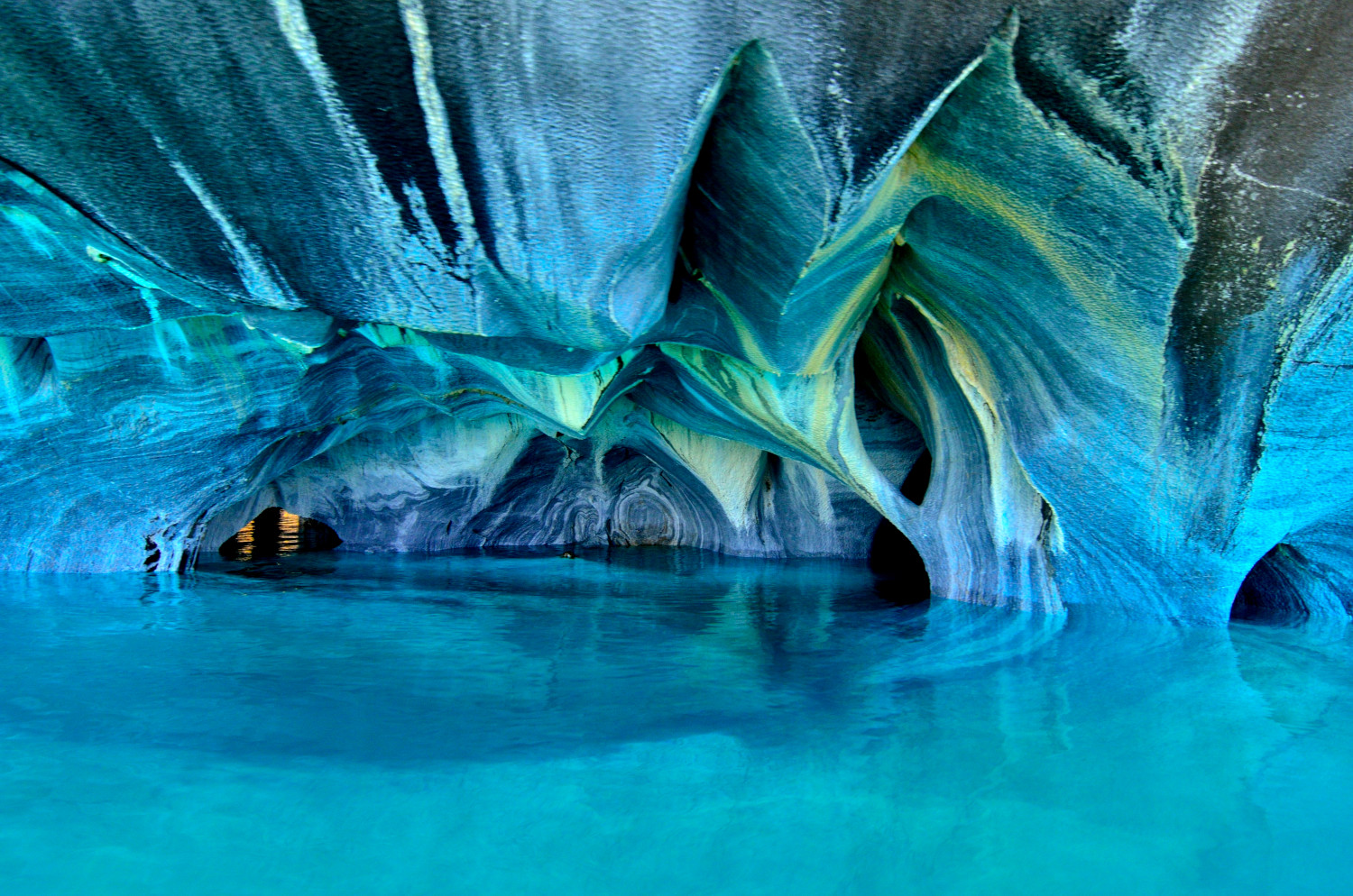 Capillas de Mármol en lago General Carrera