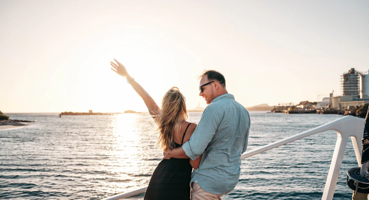 Pareja en navegación