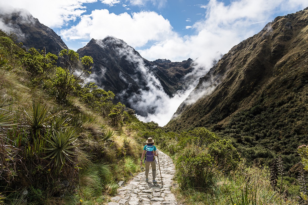 Mujer Camino del Inca