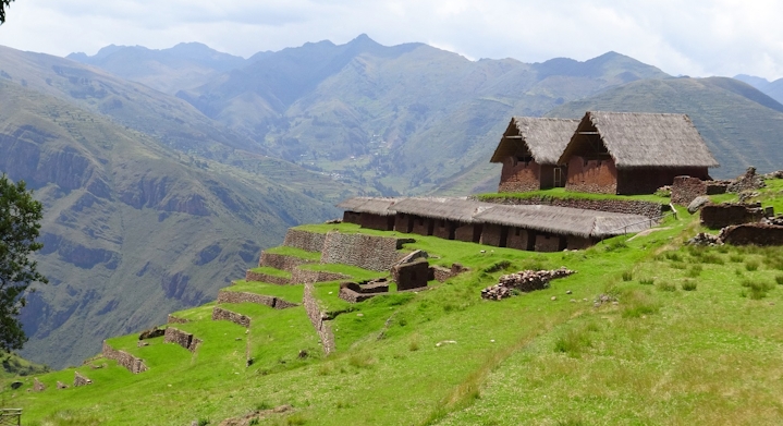 Cabins in Huchuy Qosqo