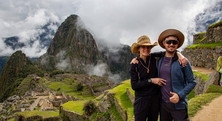 Pareja en Machu Picchu