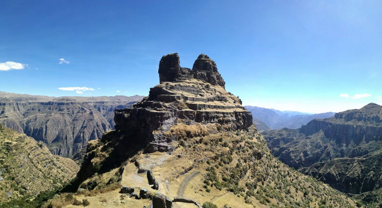 Trekking Waqrapukara