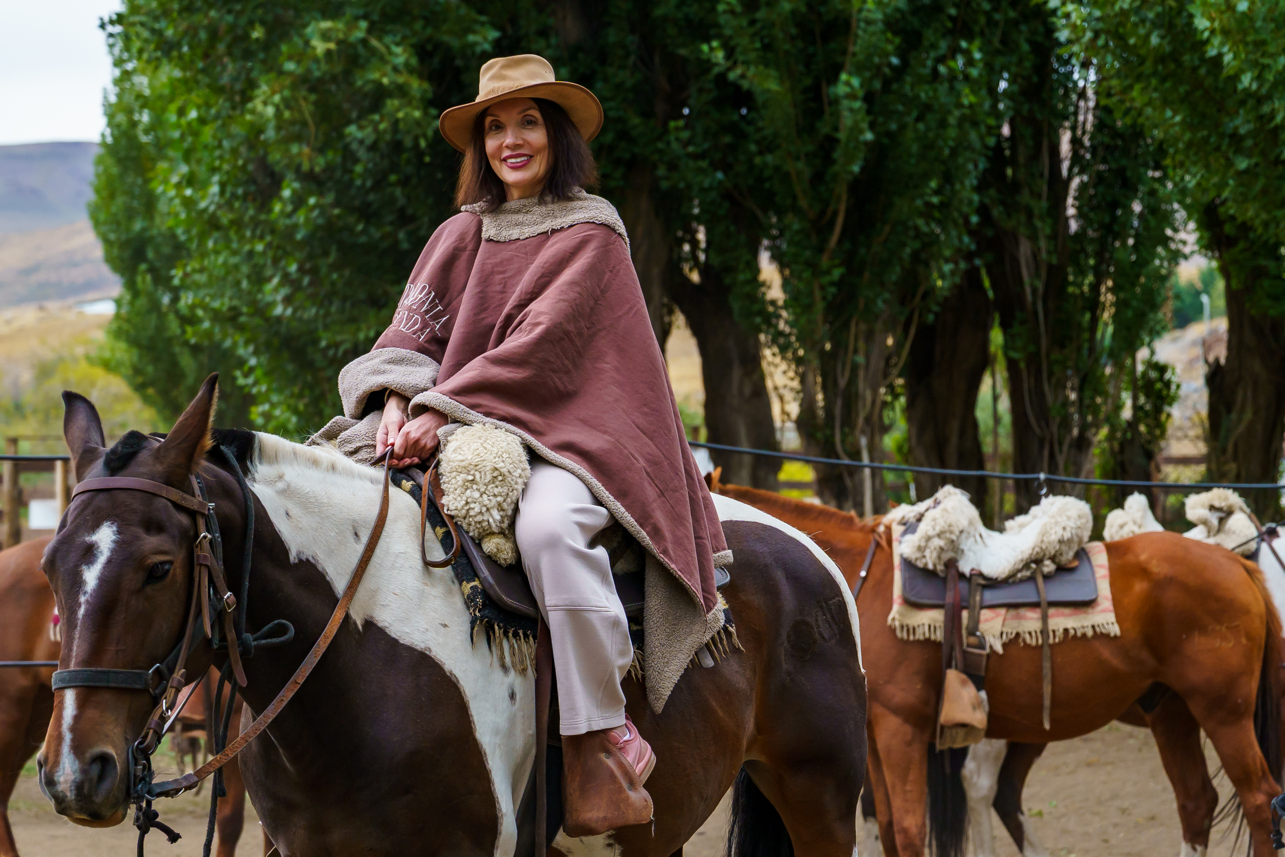 Turista Nomades cabalgando