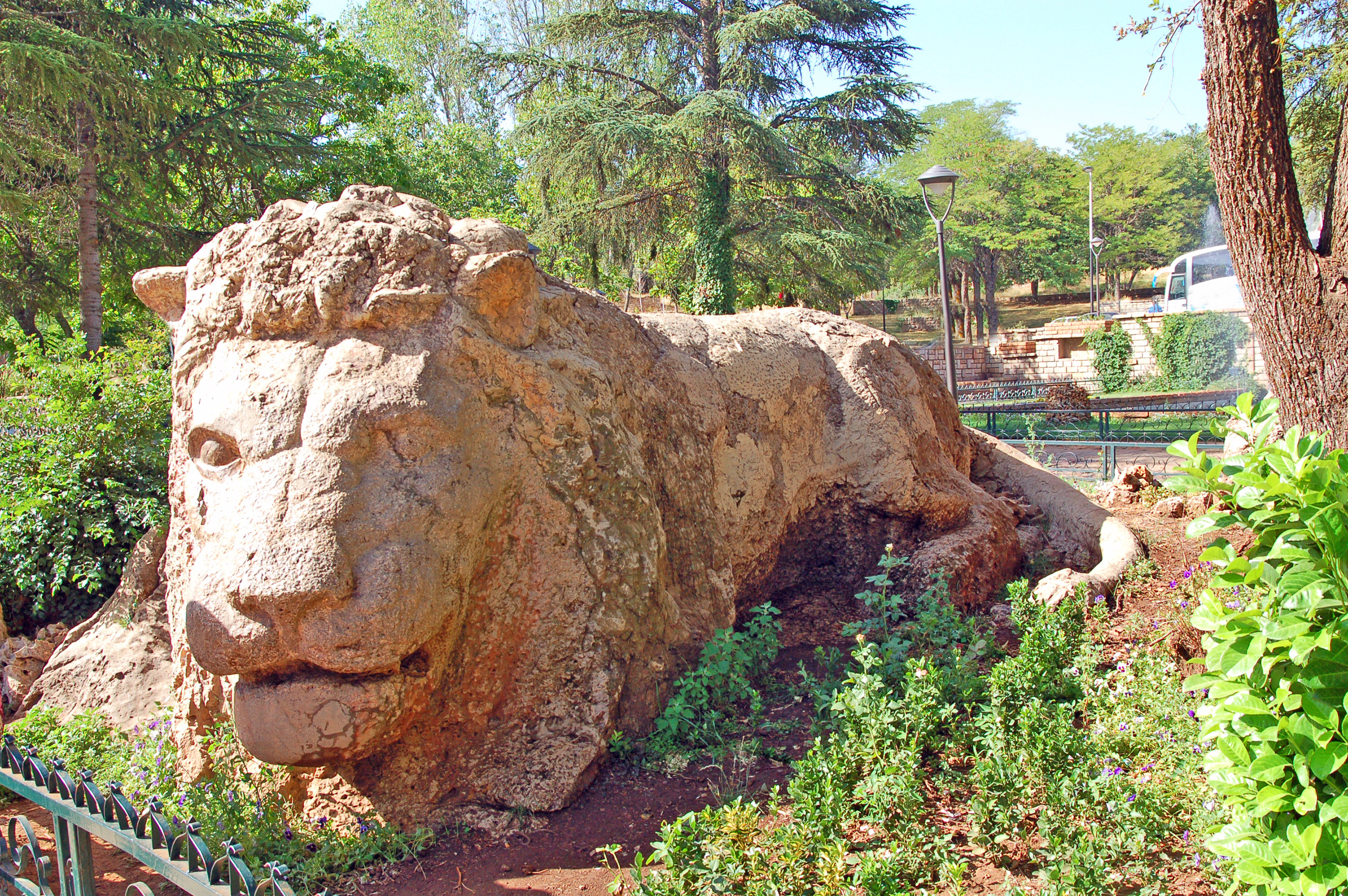 León de Ifrane