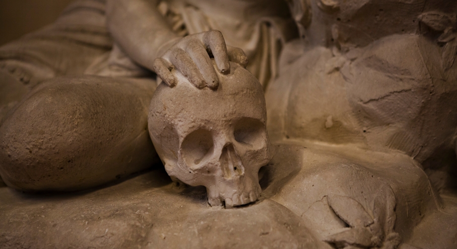 Escultura de cráneo 
