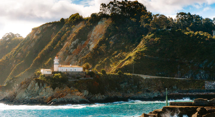 Faro de Cudillero