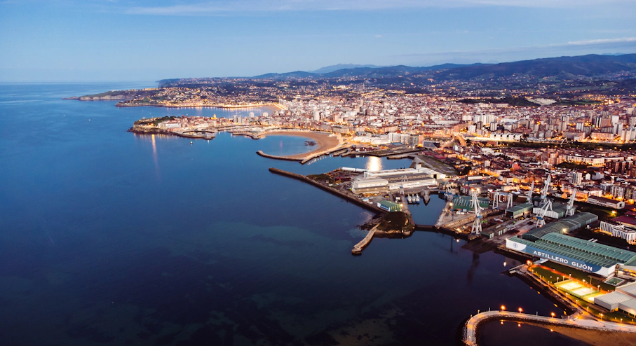 Foto Free Tour Misterios y Leyendas de Gijón en Gijón Gijón de noche