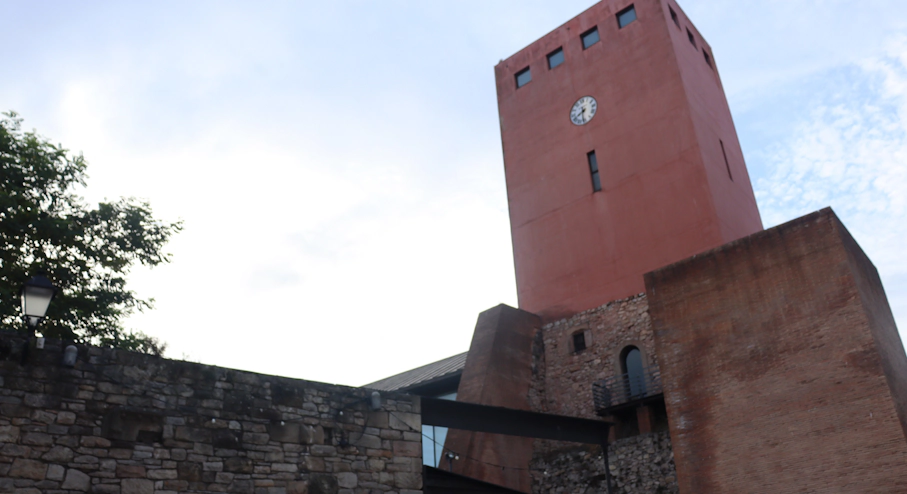 Free Tour Misterios y Leyendas de Gijón en Gijón Torre del Reloj