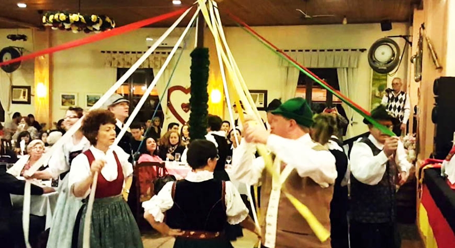 Bailes típicos alemanes en Brasil