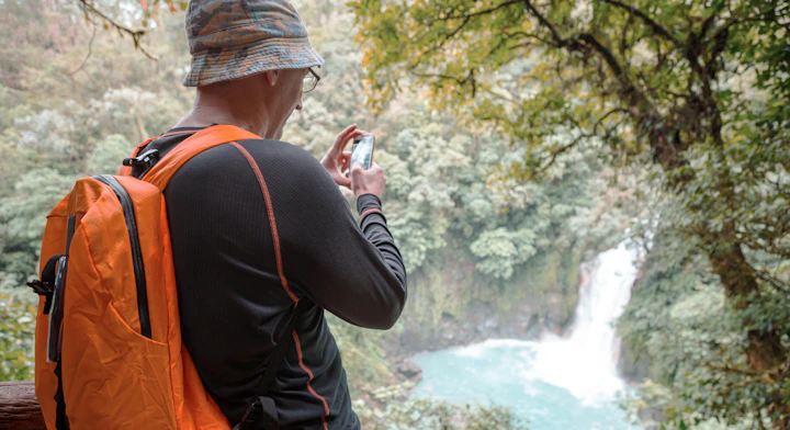Trekking Río Celeste desde Guanacaste