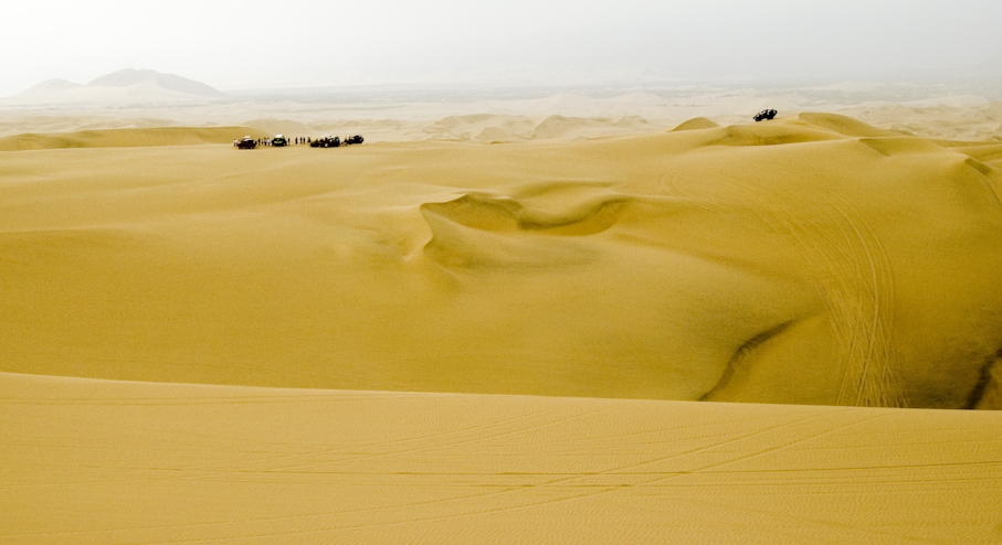 Dunas en desierto de Ica