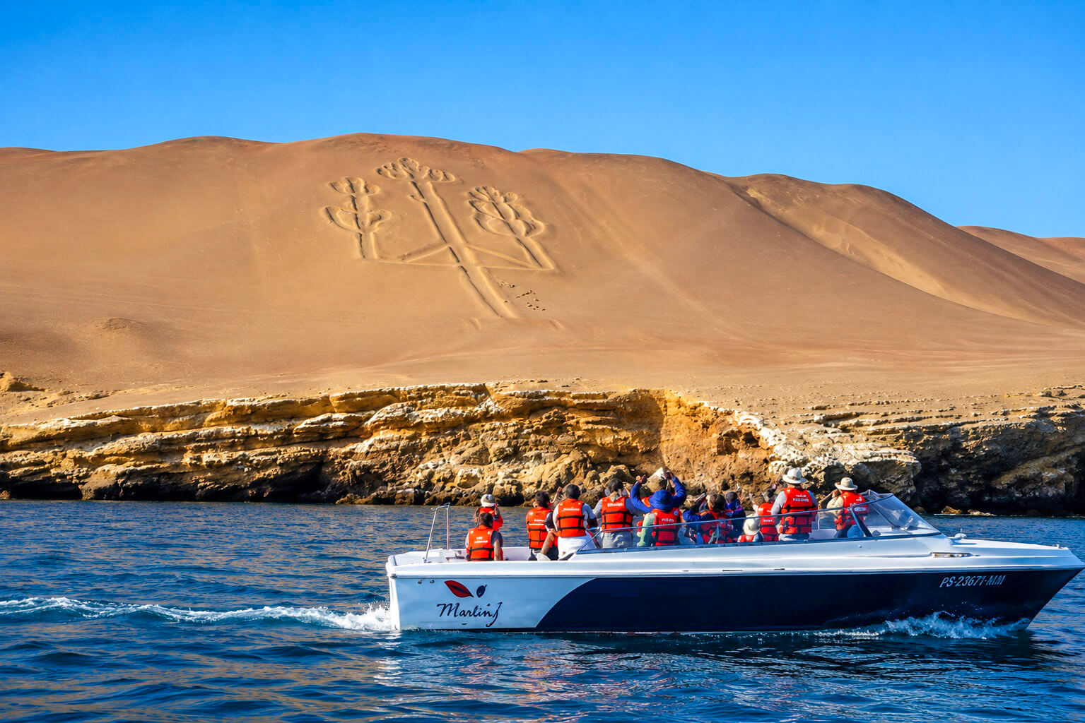 Paracas + Ballestas Islands Full Day