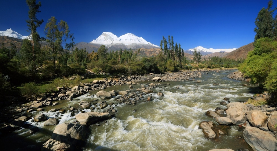 Río en Ascenso Huascaran Sur