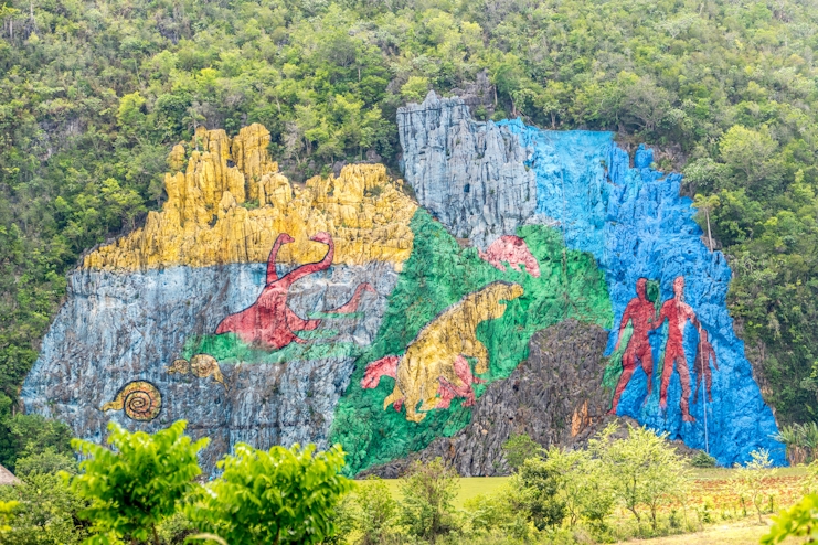 Mural de la Prehistoria