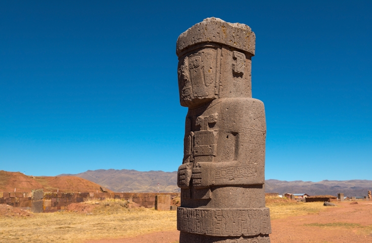Escultura Tiwanaku en Bolivia