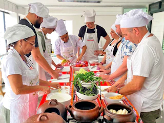 Aula de Culinária Peruana e Mercado