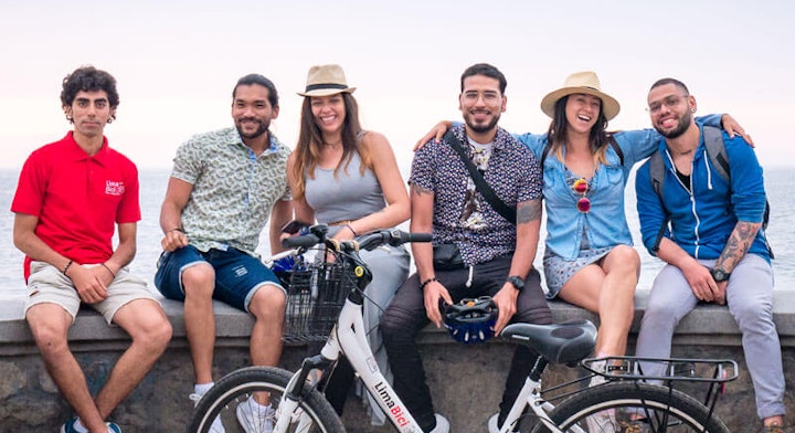Tour Bohemio y Playa en Bicicleta