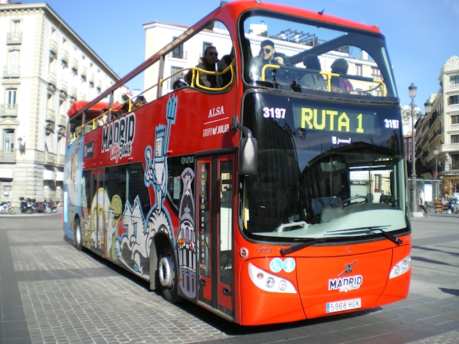 Autobús en calle de Madrid