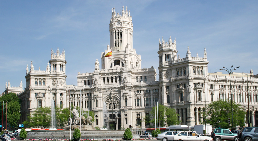 Free Tour Madrid Imprescindible en Madrid Plaza de Cibeles
