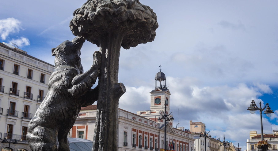 Imagen Free Tour Madrid de los Borbones y las Letras en Madrid El Oso y el Madroño