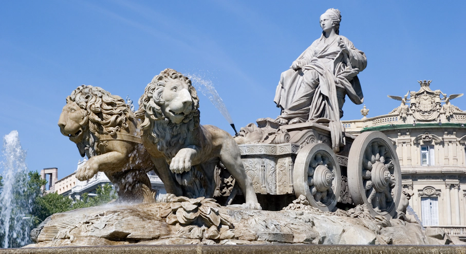 Free Tour Madrid de los Borbones y las Letras Fuente de Cibeles