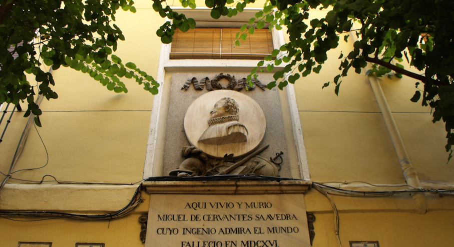 Imagen Free Tour por el Barrio de las Letras en Madrid Miguel de Cervantes